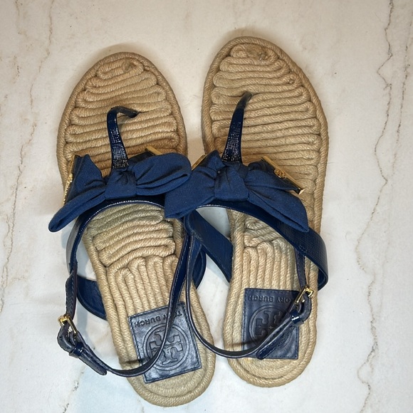 Tory Burch
Penny Flat Bow Espadrille Thong Sandals, Newport Navy size 8 - Picture 6 of 6